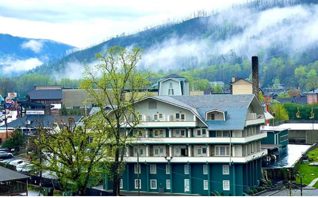 The Historic Gatlinburg Inn