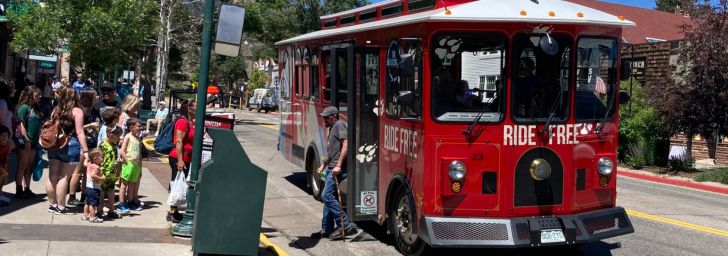 Free trolley in Estes Park, CO